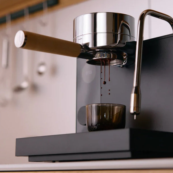 Fellow Maple Handle Bottomless Portafilter for Espresso Diagnosis