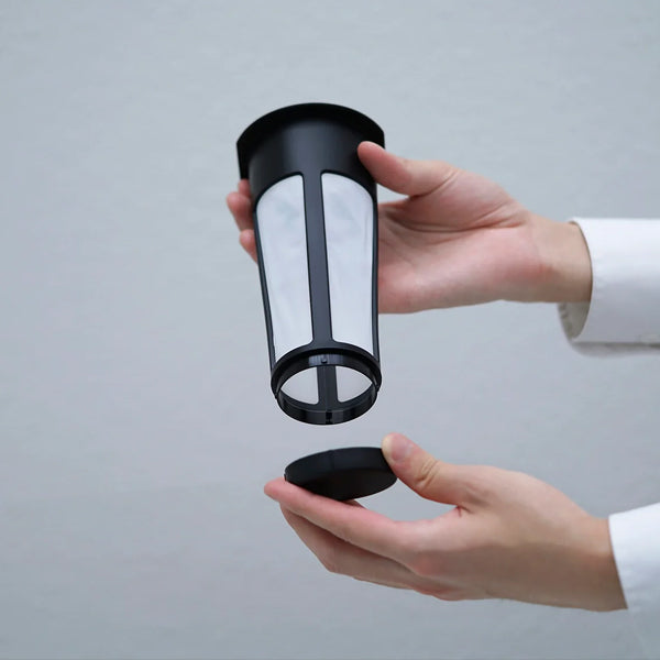 Hario RISE Cold Brew Coffee Pitcher in Matte Black, 840ml