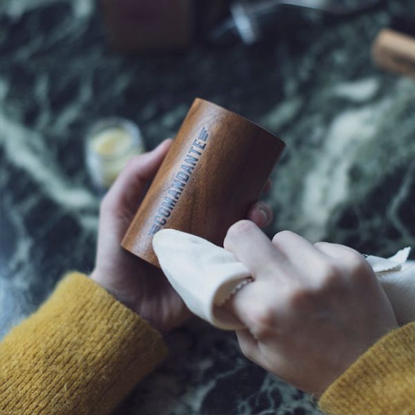 Comandante Grinder Wood Veneer cleaner