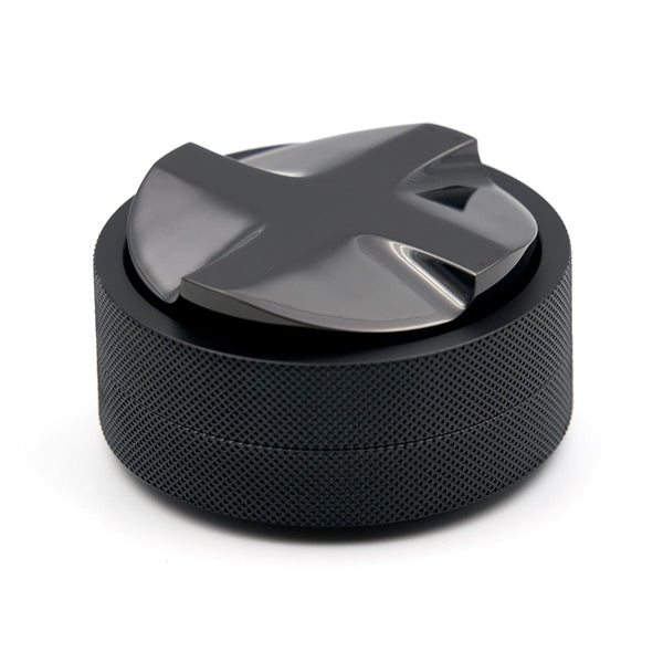 Underneath of the Nucleus coffee distribution tool